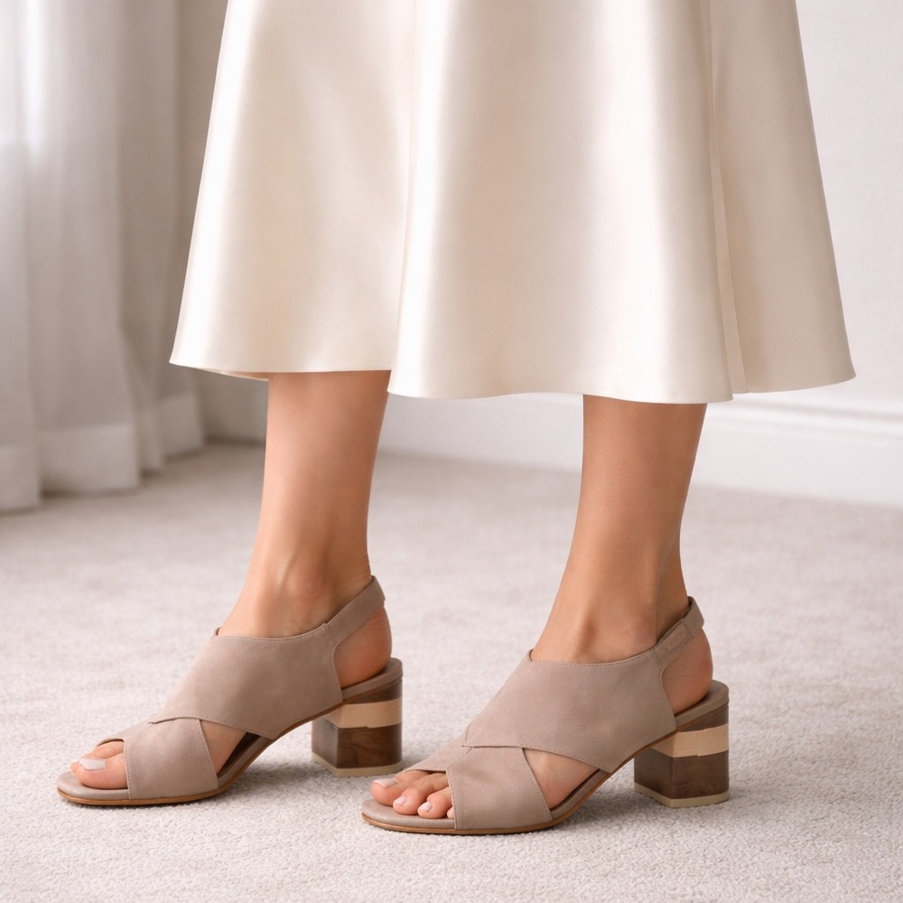 Coclico Big Easy Block Heel Sandal in Natural Nubuck 8 / 8.5